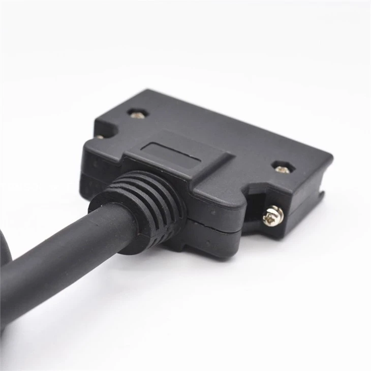 SCSI HPCN 50 pin Screw Lock open Cable